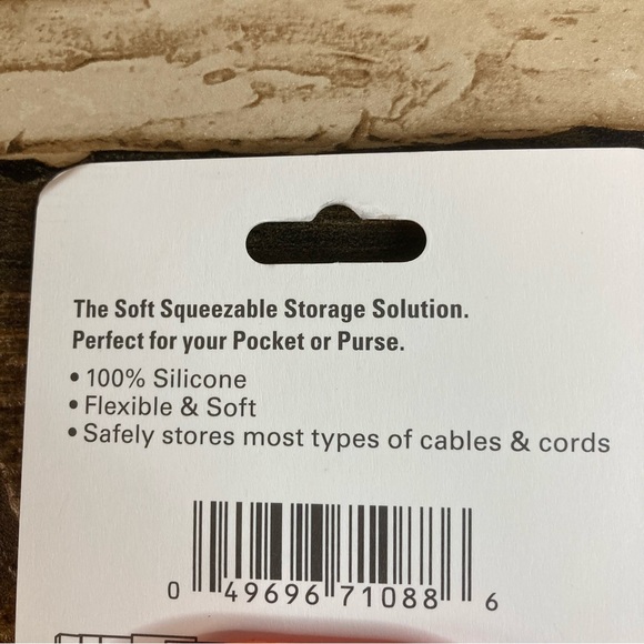 3 Silicone cable organizer - Picture 4 of 9